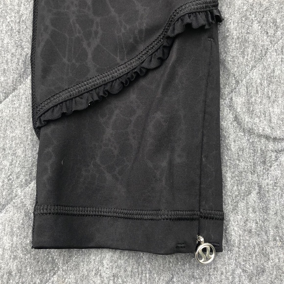Lululemon leggings size 6 women’s - Picture 2 of 9